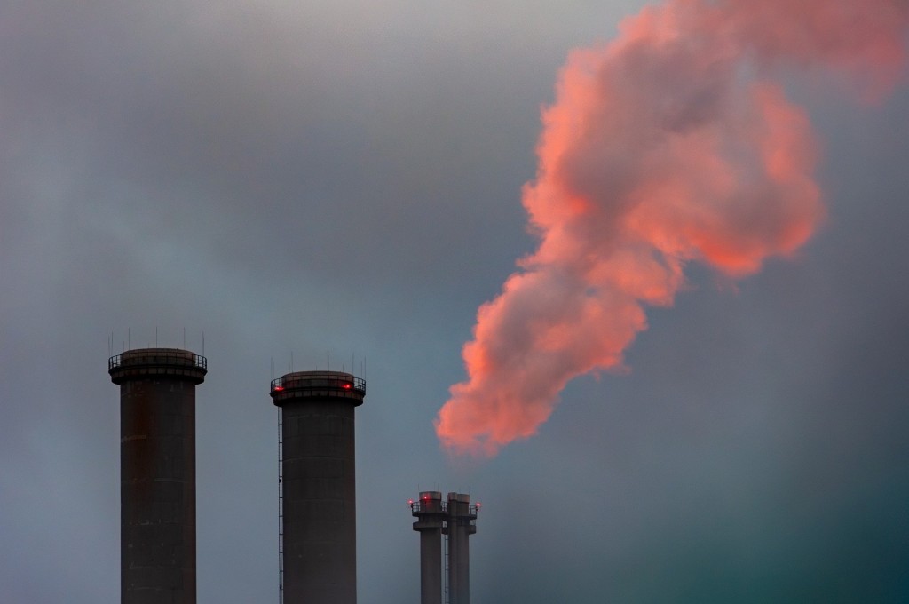 chimneys-9599975_1920.jpg